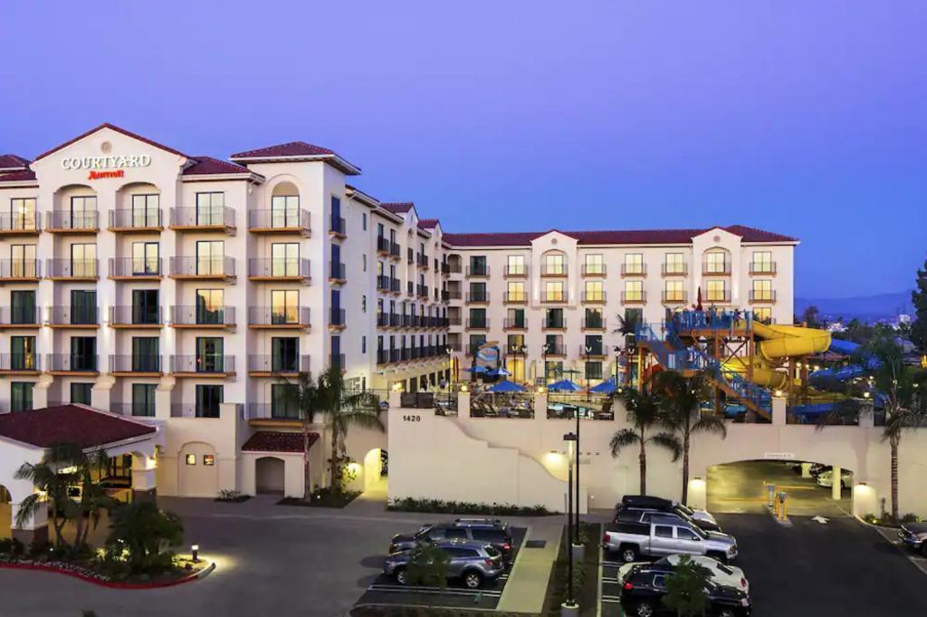 Courtyard Anaheim Theme Park Entrance Exterior foto